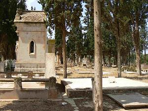 HAMMAM BOU HADJAR 2009 LE CIMETIERE   (43)